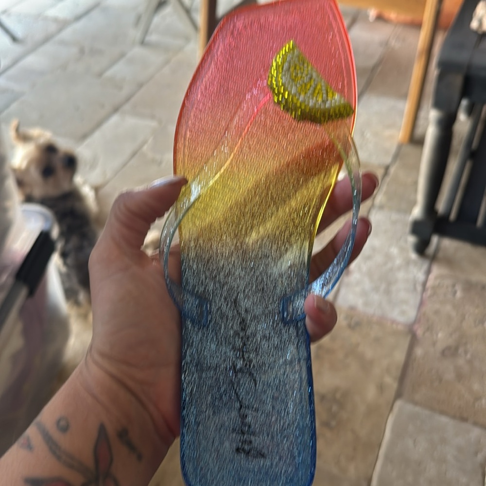 NIB BETSEY JOHNSON Women's Berry Novelty Jelly Flip Flop Sandals - Picture 5 of 7